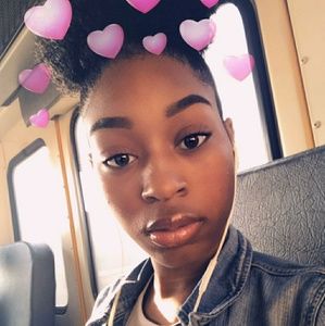 Meet your Posher, Yanice